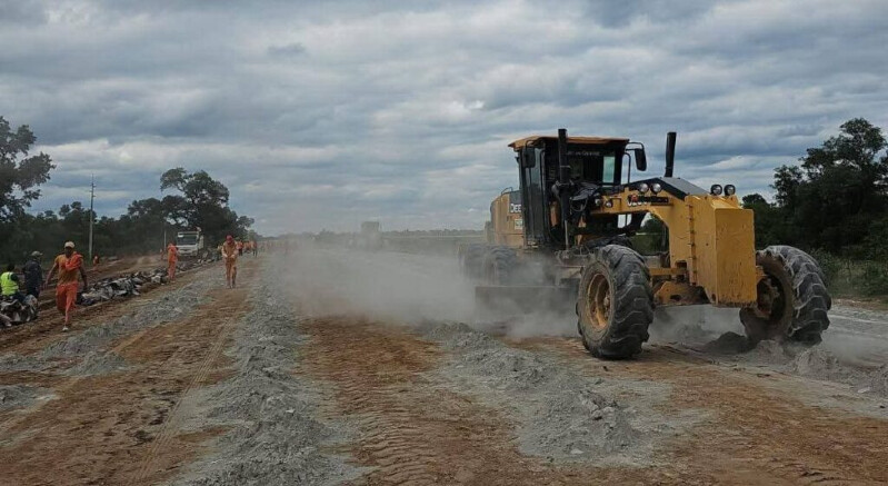 Obra no Corredor Bioceânico já gera empregos e avança no Chaco