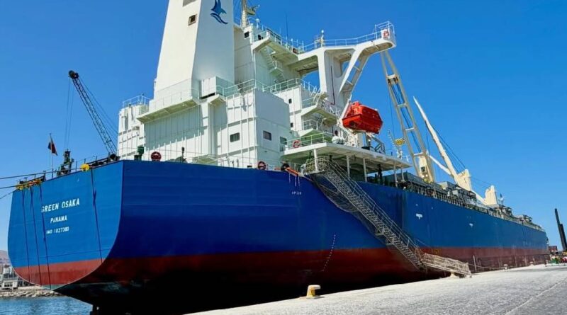 Portos chilenos ganham terreno na logística do lítio argentino