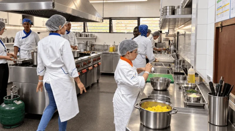 Estudantes assumem operação de restaurante-escola com menu da Rota Bioceânica