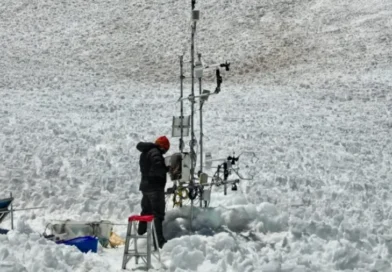 Neve mais que dobra média histórica nos Andes e cobre área de 10.000 km²