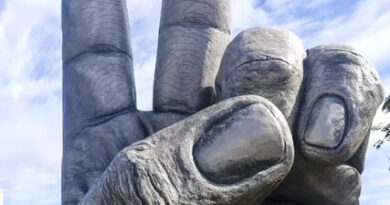 Monumento de motociclistas chega à Feira e pode virar atração permanente