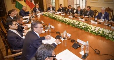 Governo afirma que corredor de fibra óptica bioceânico entre Chile e Bolívia melhorará a internet