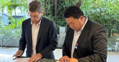 Empresa Portuária de Arica e o Porto Seco de Oruro assinam acordo para fortalecer a integração logística