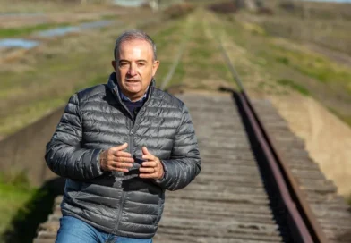 Argentina: Pesatti denuncia lobby para centralizar Vaca Muerta em Bahía Blanca e propõe corredor bioceânico